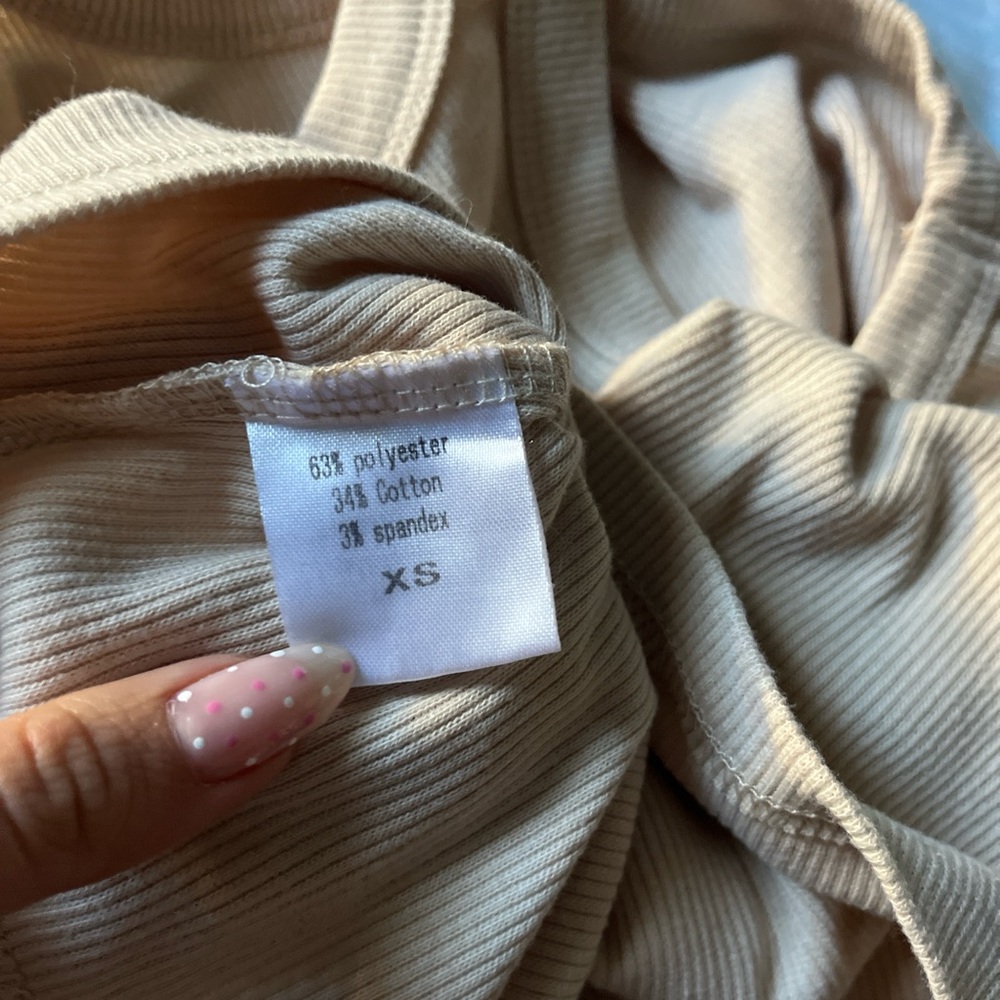 Beige Ribbed Tank Top - Picture 3 of 4